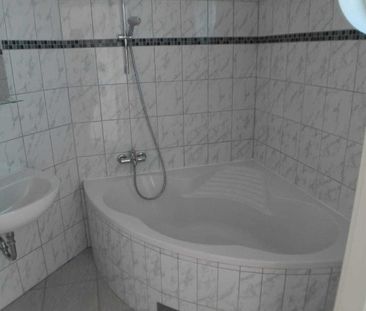 Neuwertige 3-Zi-Maisonette mit Terrasse/ ab sofort mieten! - Photo 6