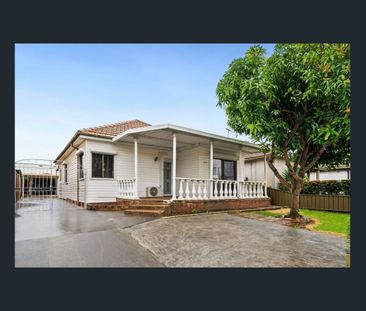 Beautifully Presented Family Home. - Photo 4