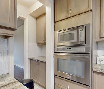 For Lease - 5464 Meadowcrest Avenue, Mississauga, Ontario - Photo 1