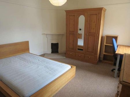 Bedroom Flat In Moordown, BH9 - Photo 3