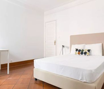 5-bedroom apartment for rent in Lisbon, professionals only - Photo 4