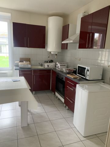 Location Appartement 2 pièces 32m² EQUEURDREVILLE HAINNEVILLE 50120 - Photo 2