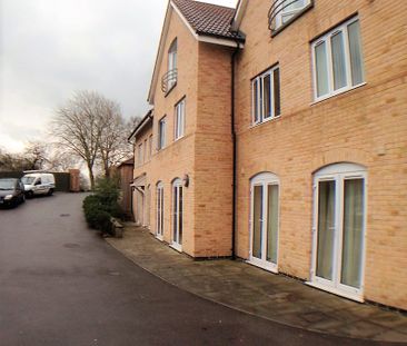 Two Bedroom Apartment to let at Eastwick Farm Taunton - Photo 5