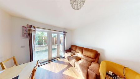 2 Bed Semi-Detached House, Elm Park, BS34 - Photo 2