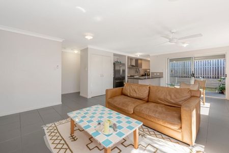 Your Dream Oasis Awaits - Perfectly Positioned in the Gainsborough Greens Estate! - Photo 4
