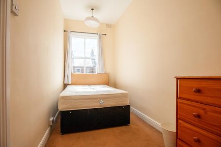 3 bedroom terraced house to rent - Photo 2