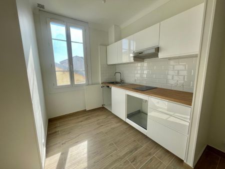 Location Appartement 2 pièces 34m² NICE 06000 - Photo 3