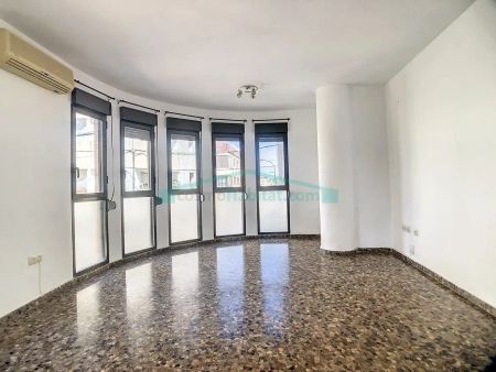 Piso de alquiler en Pueblo - Photo 2