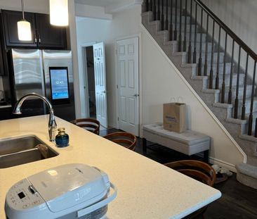 For Lease - 33 Nipigon Street, Belleville, Ontario - Photo 5