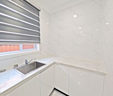 Spacious 6-Bedroom Family Home Now Available To Rent - Photo 5