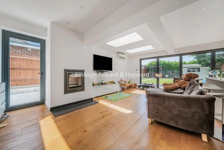 4 bedroom bungalow to rent - Photo 2