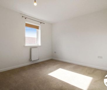 4 bedroom detached house to rent - Photo 4