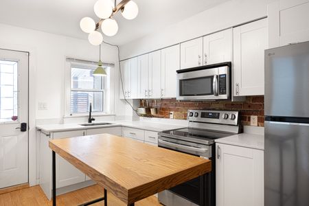 For Lease - 729 Indian Road, Toronto, Ontario - Photo 2