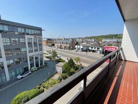 Appartement te huur - Foto 2