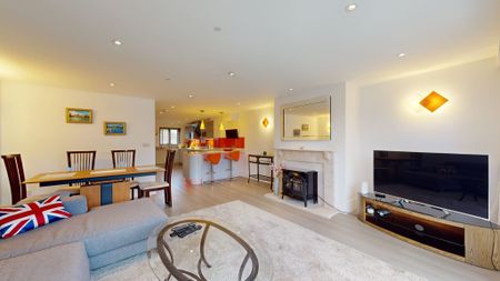 Rafts Court, Eton - Photo 5