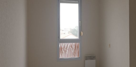 Location Appartement 2 pièces 35m² - Photo 2