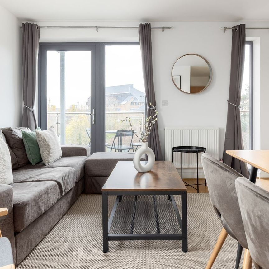 2 Bed Flat, Chain Court, NW9 - Photo 1