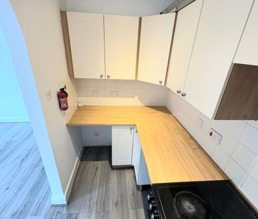 Grove Road, HITCHIN - Photo 4