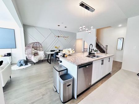 For Lease - 14 McGrath Avenue, Richmond Hill, Ontario - Photo 4
