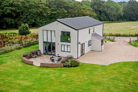 4 bedroom property to rent - Photo 5