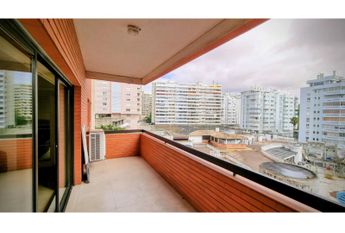 Apartamento T5 em Lisboa