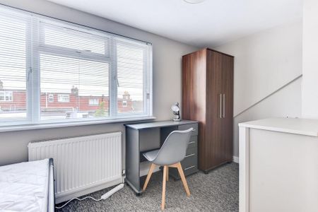 7 bedroom house to rent - Photo 4