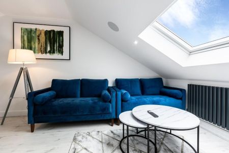 2 bedroom flat to rent - Photo 2