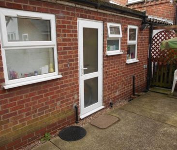 Stracey Road, Norwich - Photo 1