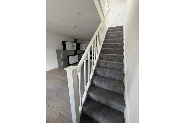 2 bedroom maisonette to rent - Photo 1