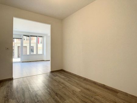 Spacieux logement de 1½ pièce très bien équipé - Photo 2