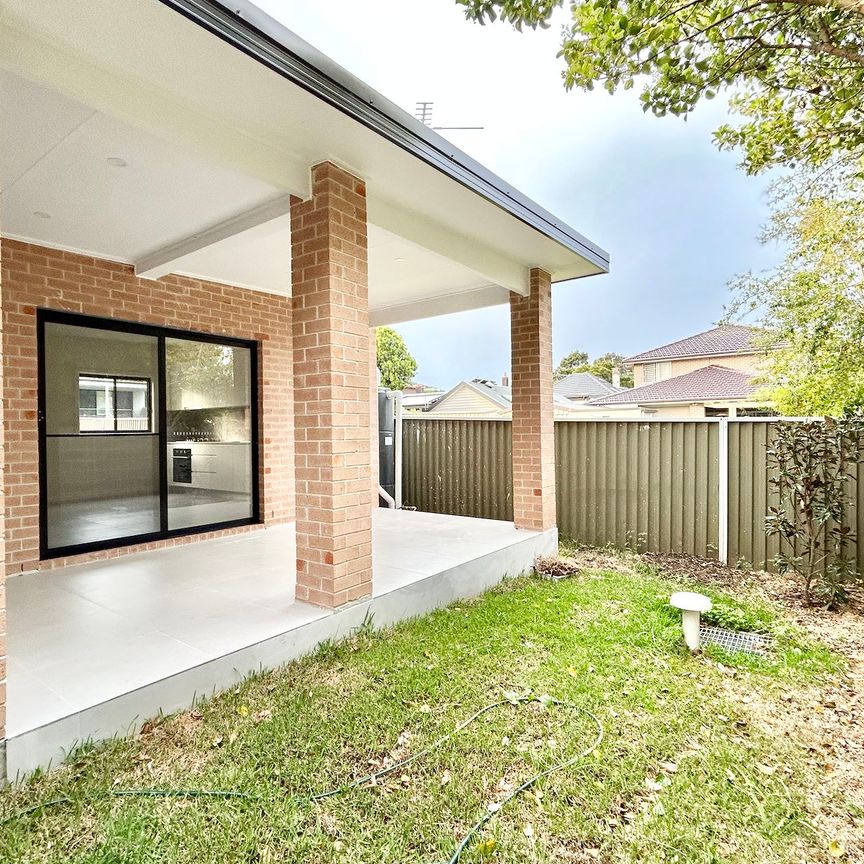 205A Croydon Road, Croydon. - Photo 1