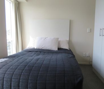 TOP FLOOR STUDIO APARTMENT: VIEWS FOR MILES - Photo 5