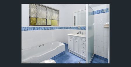 Privacy Plus! Convenience! - Photo 5