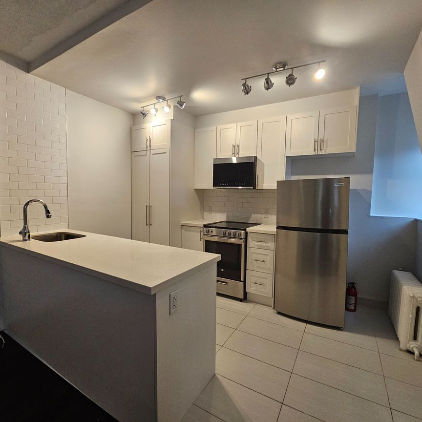 For Lease - 72 Wellesley Street Unit# 203, Toronto, Ontario - Photo 1