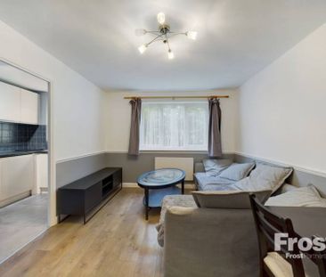 Redford Close, Feltham,TW13 - Photo 5