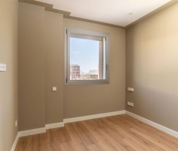 4 room luxury House for rent in Sabadell, Spain - Photo 1