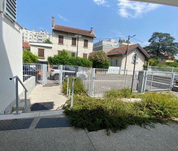 Studio standard de 18 à 19m2 meublé et équipé - Photo 6