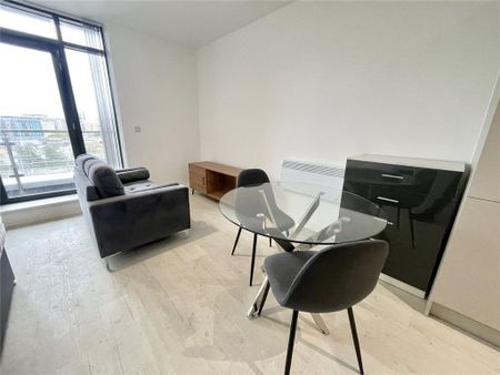 Studio to rent - Photo 5