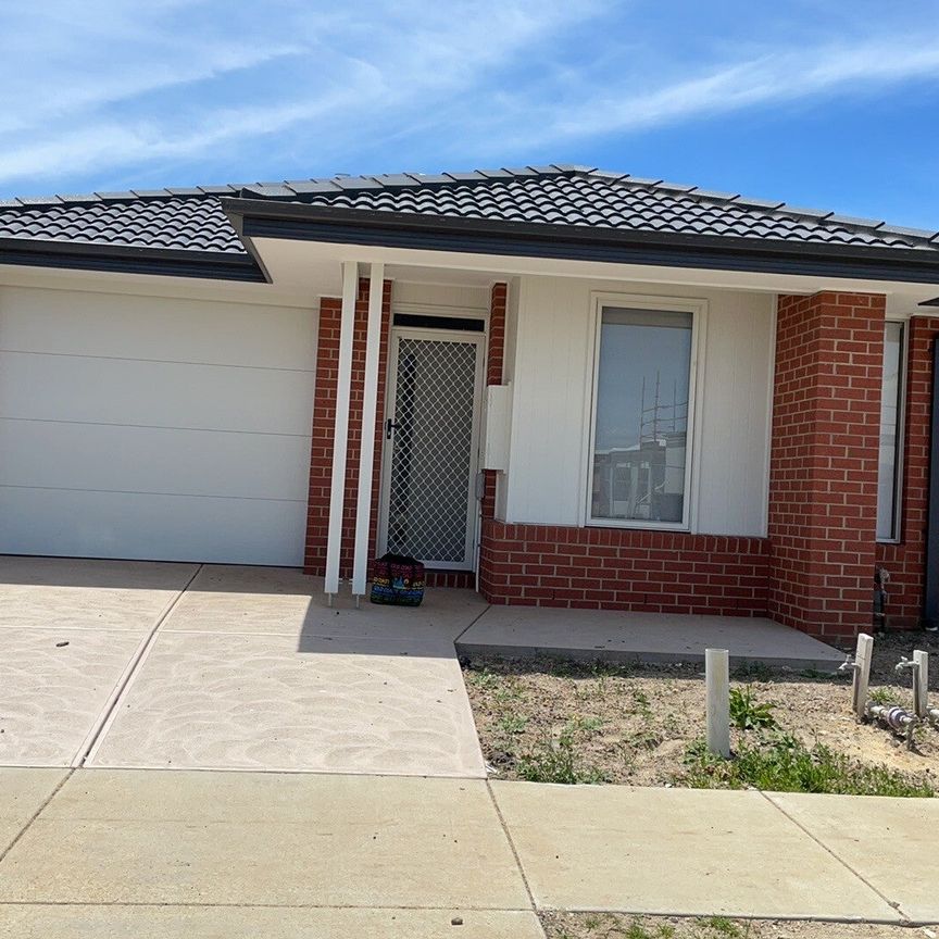 Armstrong Creek - Photo 1