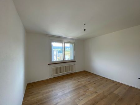 A louer, 4.5 pièces, Primevères 2, Le Locle - Photo 3