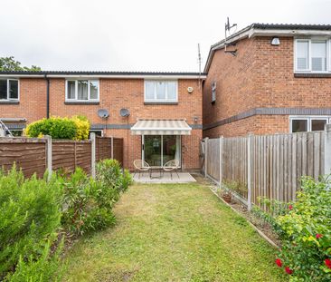 Grove End , E18 2LE - Photo 5
