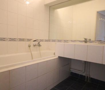 Location Appartement 2 pièces 45m² MOUGINS 06250 - Photo 2
