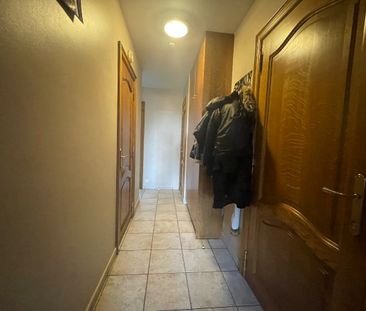 Appartement op 1ste verdieping met 2 slaapkamers en terras. - Photo 5