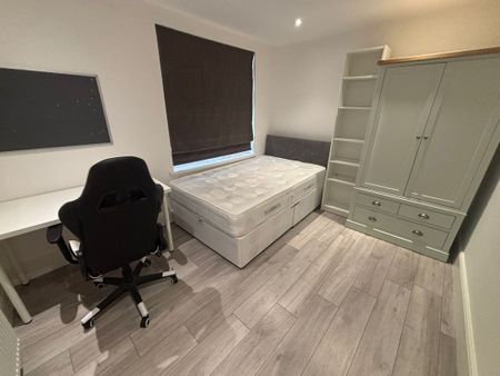98 Leopold Street - Brand New 5 BedLoughborough - Photo 2