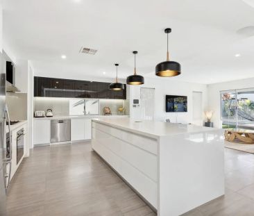 15B Farrin Street, Attadale WA 6156 - Photo 5