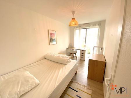 Location Appartement 5 pièces 85m² - Photo 2