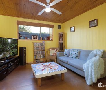 Large North Facing Home - Photo 5