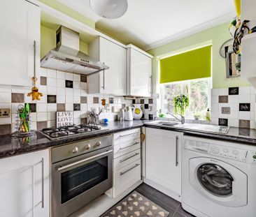 2 bedroom end of terrace house to rent - Photo 6