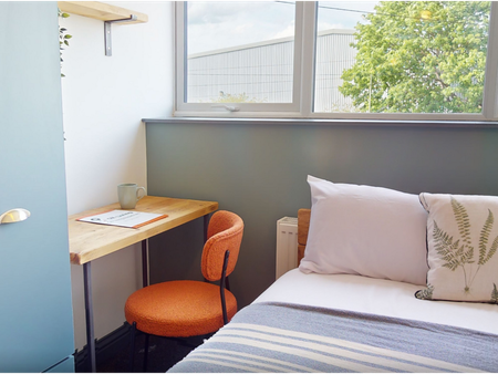 1 bedroom in a house share to rent - Photo 5