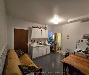 984 Dundas Street W #1 - Photo 3